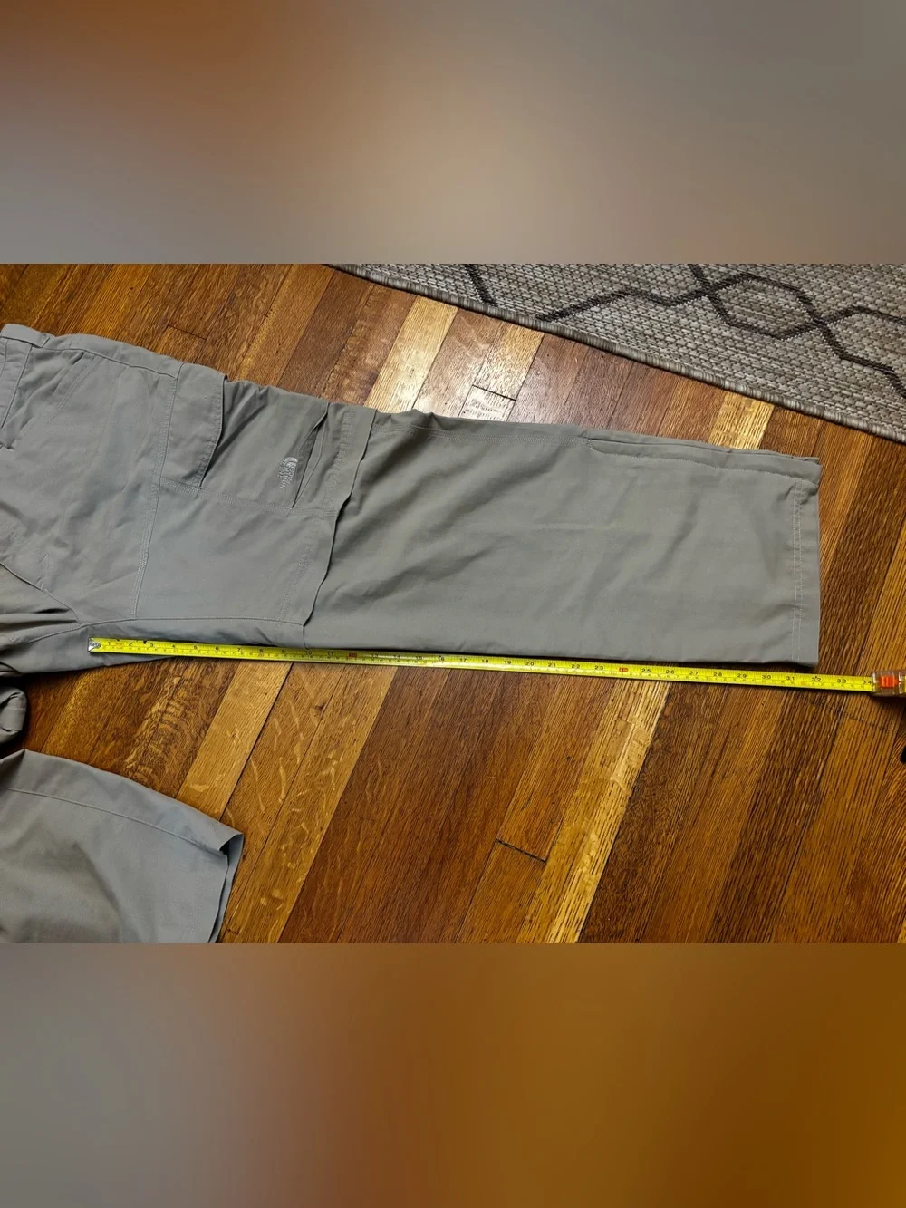 The North Face Convertible Pants. Tan XL. Great condition.